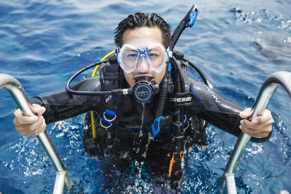 padi tauchlehrer spannend das wasser Padi-Tauchlehrer