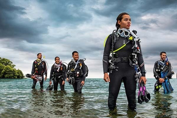 PADI divers exiting the water