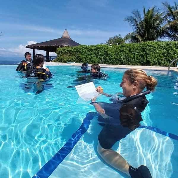 padi idc staff instructor PADI IDC Staff Instructor