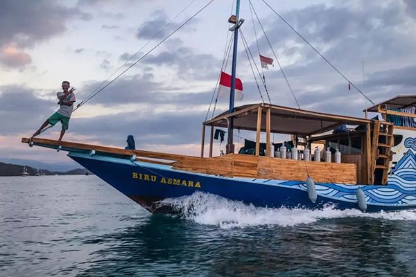 Azul Komodo PADI IDC Azul Komodo PADI IDC