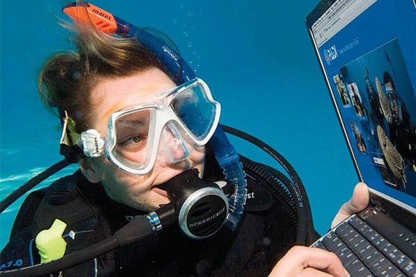 diver booking online